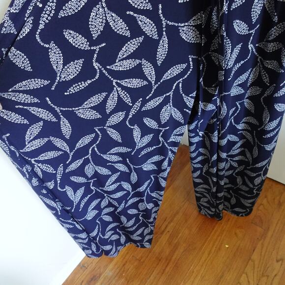 NWT Lane Bryant Perfect Kimono Sleeve V-Neck Jersey Jumpsuit Size 14/16 Leaves - Picture 10 of 16